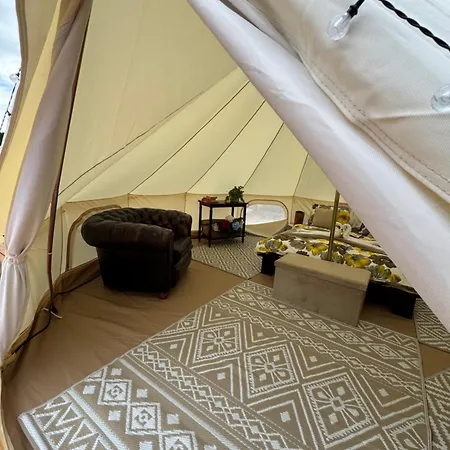 Campo de lujo Hupkac Glamping Retreat Vodranci